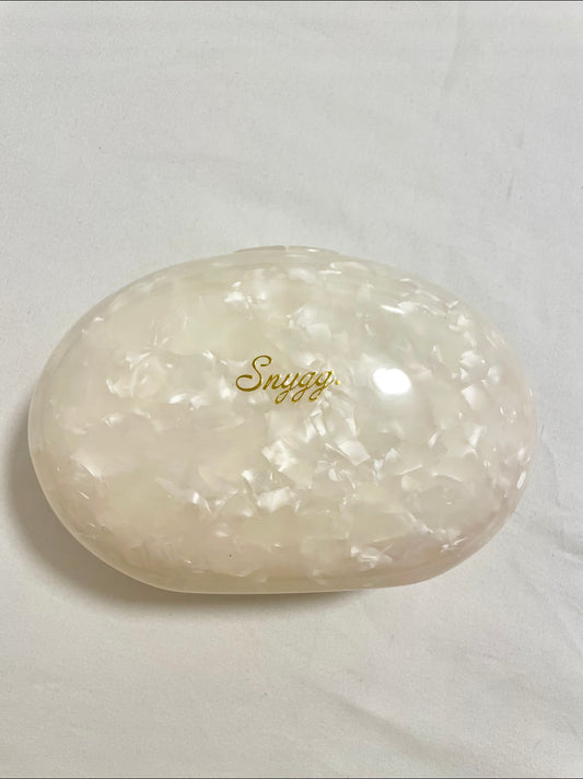 The ice berg clutch bag